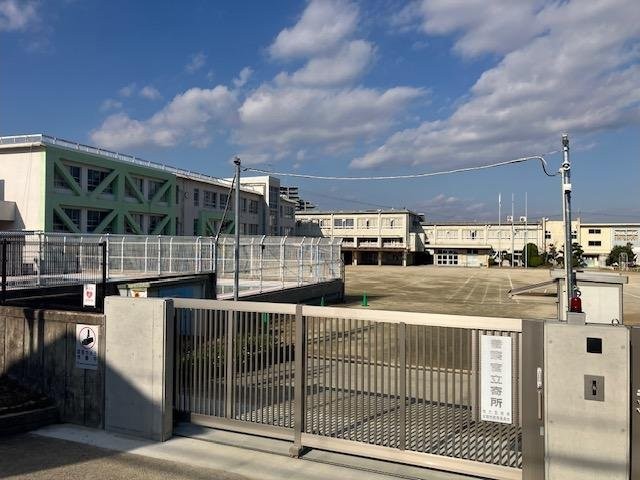 交野市立星田小学校